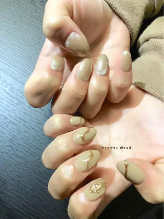 ネイル 伊藤 美里のネイルデザイン