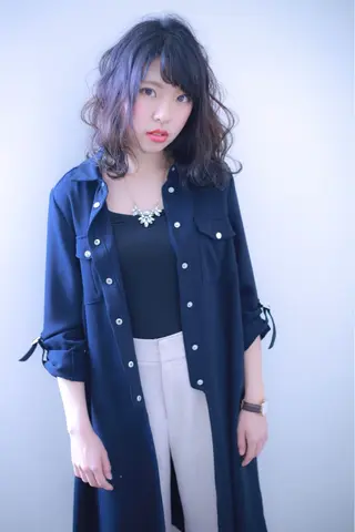 ミディアム 伊藤 裕貴のヘアスタイル