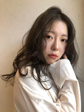 ロング カラー 月100人以上 髪質改善施術｜谷口のヘアスタイル