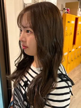 セミロング Yuri ~コワファースト長崎のヘアスタイル