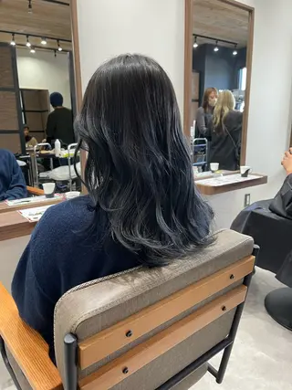 セミロング 朝5分でキマる艶髪 ／ヤマダのヘアスタイル