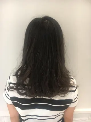 セミロング パーマ 江原 彩華のヘアスタイル