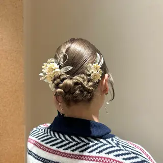 セミロング カラー ヘアアレンジ miwa♡暖色カラー 盛れる顔周り.ヘアメのヘアスタイル