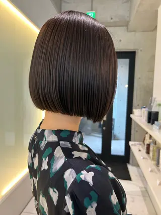 ショート カラー にった みずきのヘアスタイル