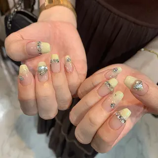 ネイル mofie🤍ユミ/ 恵比寿/パラジェルのネイルデザイン