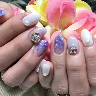 ショート カラー ネイル マツエク・マツパ nail salon＆school felice所属・フェリーチェ瑞江店 新山のネイルデザイン