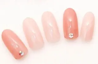 ネイル ゲン レイカのネイルデザイン