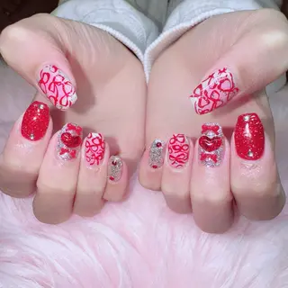 ネイル RIEKO🍒 ワンホン♡推しネイルのネイルデザイン