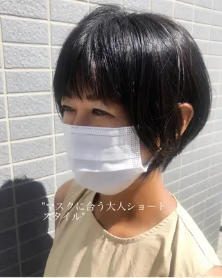 ショート うる艶レイヤーカット hinakoのヘアスタイル