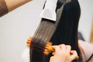 ロング 古舘 優亜のヘアスタイル