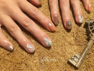 ネイル liberté (リベルテ)のネイルデザイン
