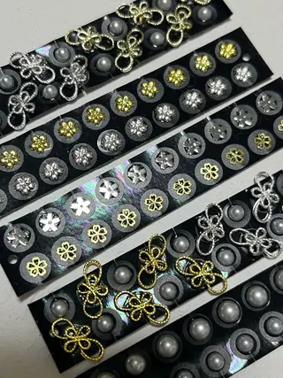 𝑟𝑖𝑛𝑎🤍 耳つぼ&マツエクのマツエク・マツパデザイン