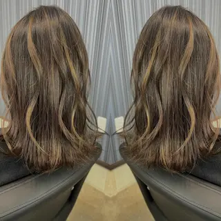 ミディアム AND       HAIR所属・伊藤 詩織のヘアスタイル