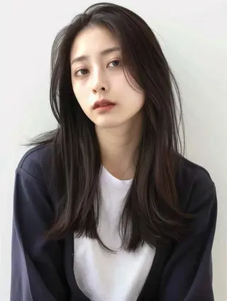 ロング カラー 新 心寧のヘアスタイル