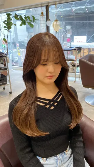 ロング ゅぃ /韓国風/顔周りのヘアスタイル