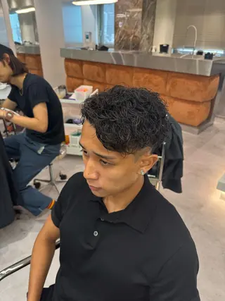 パーマ メンズ ブリーチ/パーマ特化 片平和寿のヘアスタイル