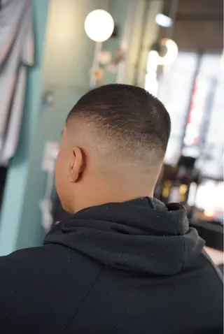 ショート メンズ TIGHT SWAG BARBERWORKS所属・TIGHT SWAG YUTOのヘアスタイル