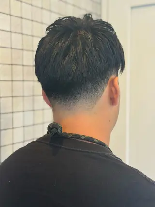 メンズ leo/ロング／ レイヤーカット⛈️のヘアスタイル