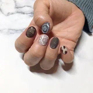 ネイル 🌞💜 KAORI 🌴のネイルデザイン