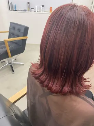 ミディアム カラー akane/ 縮毛矯正/暖色のヘアスタイル