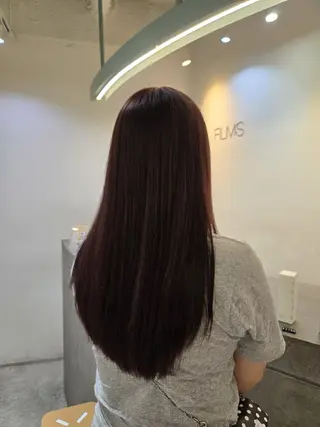 ロング カラー FILMS 柏所属・UCHIBORI NAMIのヘアスタイル