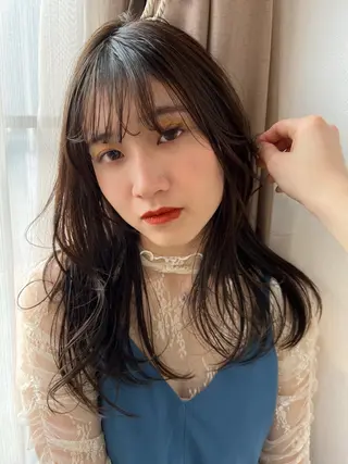 セミロング 白築 怜実のヘアスタイル