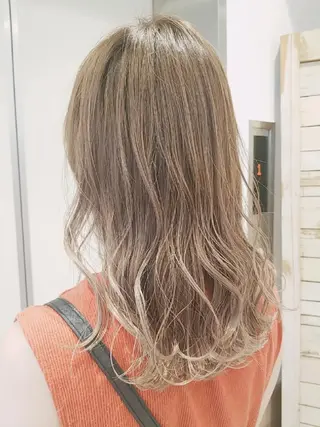 セミロング Ash 店長　山下達也のヘアスタイル