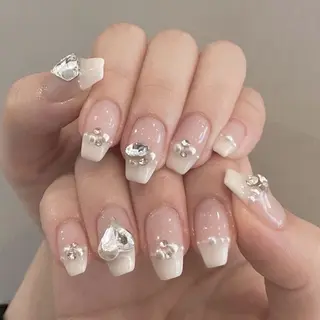 ネイル Lee Nailsのネイルデザイン