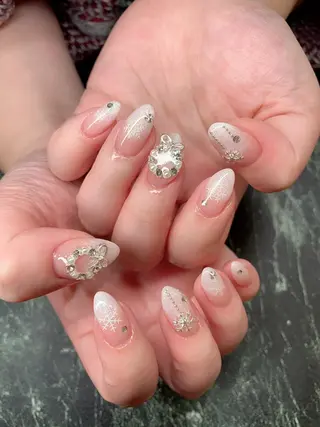 ネイル 💅ネイルハウス🏡 🎀TOMO🎀のネイルデザイン
