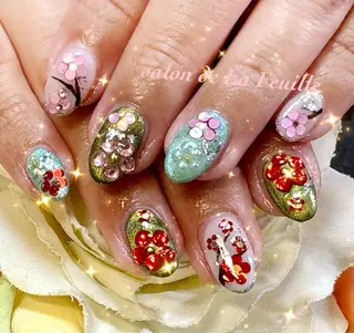 ショート サロンドラフィーユ LAFEUILLEのネイルデザイン