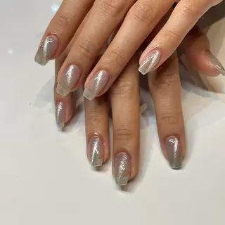 ネイル 糀屋 彩奈のネイルデザイン