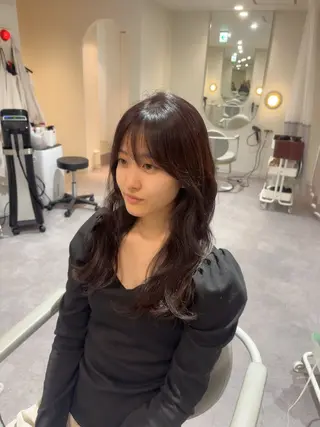 セミロング 美髪✨艶髪✨髪質改善 カラー特化❣️二宮遥のヘアスタイル