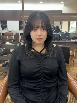 ミディアム 韓国/レイヤー/ 顔まわり/ユズキのヘアスタイル