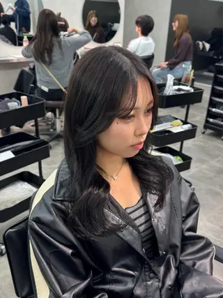 セミロング 韓国特化🇰🇷千葉 /レイヤーカット竜生のヘアスタイル