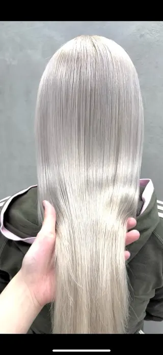 カラー ハイトーンカラー/ hinata🪽のヘアスタイル