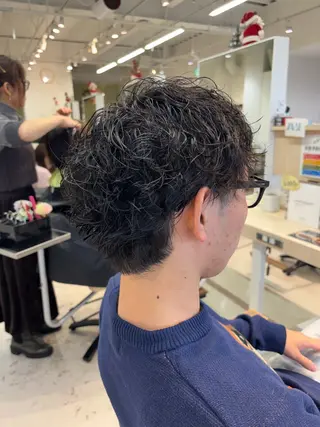 パーマ メンズ メンズパーマ/ スパイキー/フェードのヘアスタイル