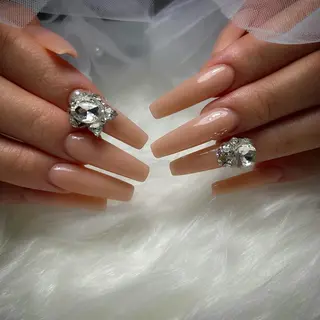 ネイル Tiara👑 Kaedeのネイルデザイン