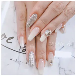 ネイル ＶＩＶＩ nailsalonのネイルデザイン