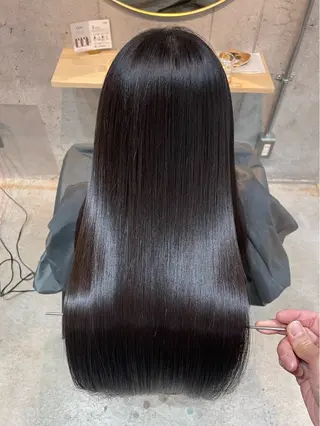 ロング QOO 戸越銀座所属・岩田 梨沙のヘアスタイル