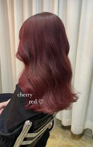 ロング ボブ/ハイトーン YUIのヘアスタイル