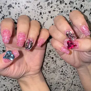 ネイル RIEKO🍒 ワンホン♡推しネイルのネイルデザイン