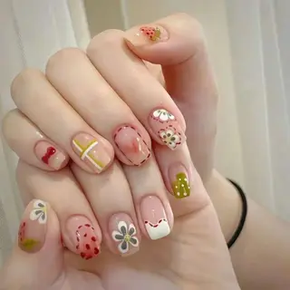 ネイル VIVIAN リサのネイルデザイン