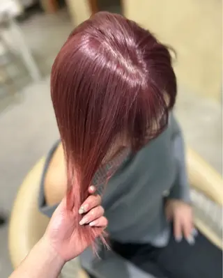 カラー ICY表参道所属・ERIKA YAMAMOTOのヘアスタイル