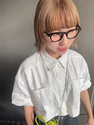 ショート pole/apartment所属・💓パーマ，💗 レイヤーカットのヘアスタイル