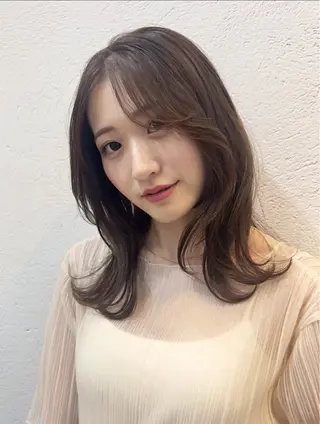 ミディアム カラー FERIA梅田🖤 透明感カラー🎀のヘアスタイル