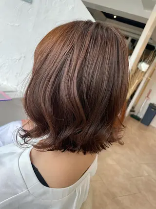 ミディアム 金子 しおりのヘアスタイル