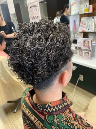 ショート カラー パーマ メンズ 徳留 もも花のヘアスタイル