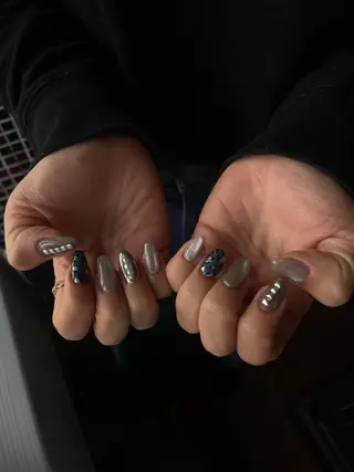 ネイル shion .のネイルデザイン