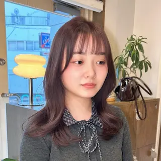 ミディアム カラー ニュートラルカラー 🧊横田 さえのヘアスタイル