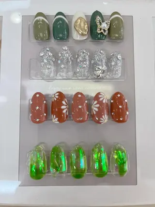 ネイル Olivia アイラッシュのマツエク・マツパデザイン